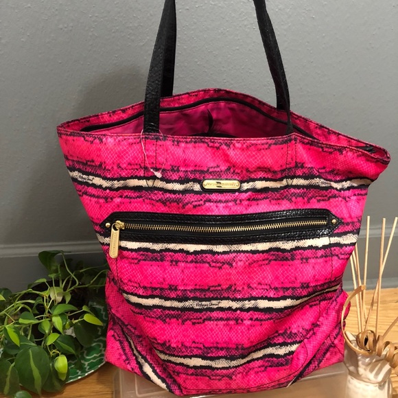 Victoria's Secret Handbags - Pink and black Victoria’s Secret tote bag
